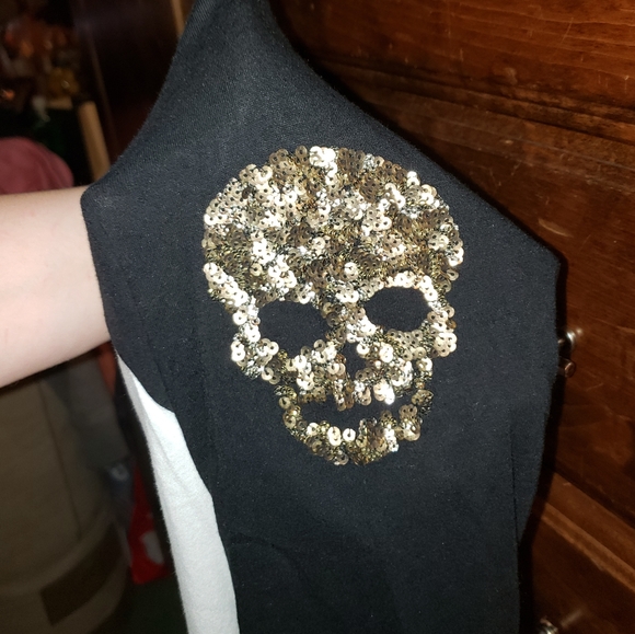 Express long sleeve. - Picture 3 of 3